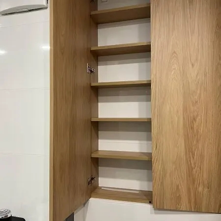 Komfortowe Mieszkanie Przy Parku Apartmán *